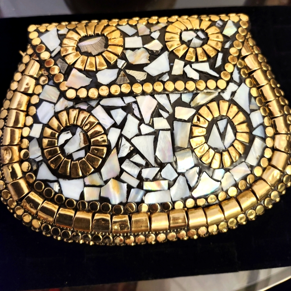 RAMLA  Handmade Mosaic  Bag.